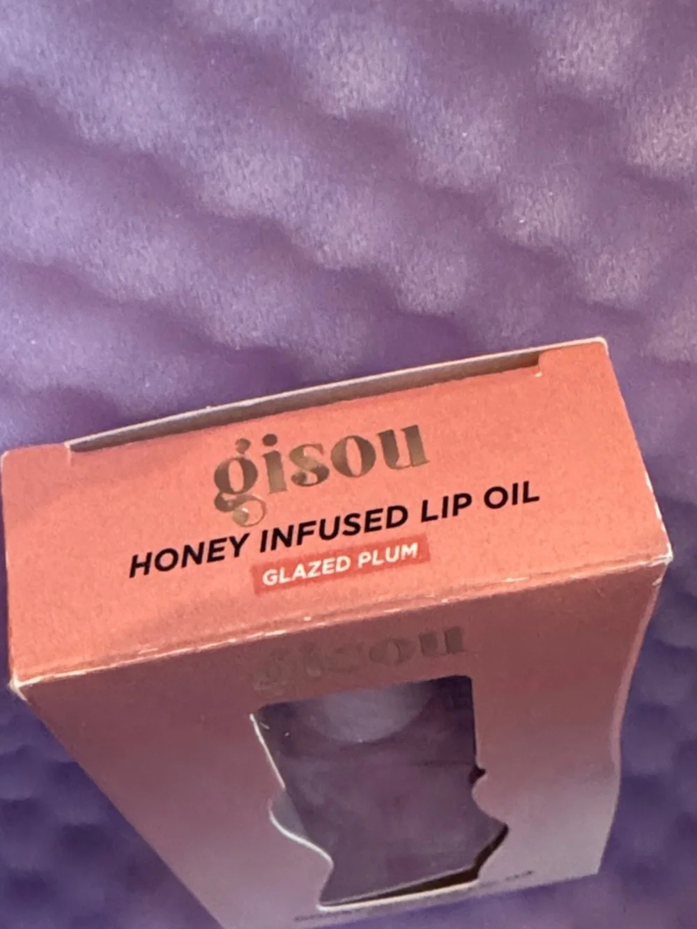 Gisou Honey Infused Hydrating Lip Oil in ‘Glazed Plum’
